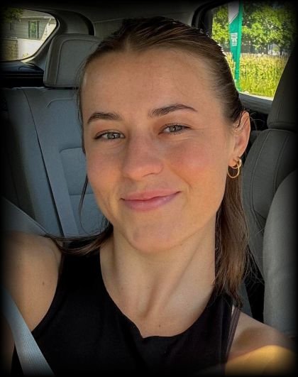 Instagram Stra Allie Beck Image