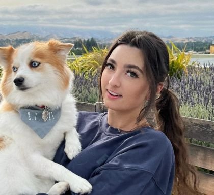 Nicole May Lifestyle Photo