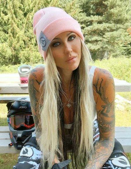 Yana Roney Photo