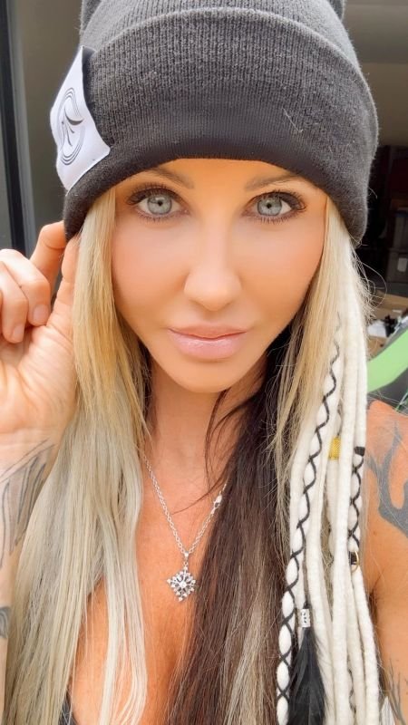 Yana Roney Selfie